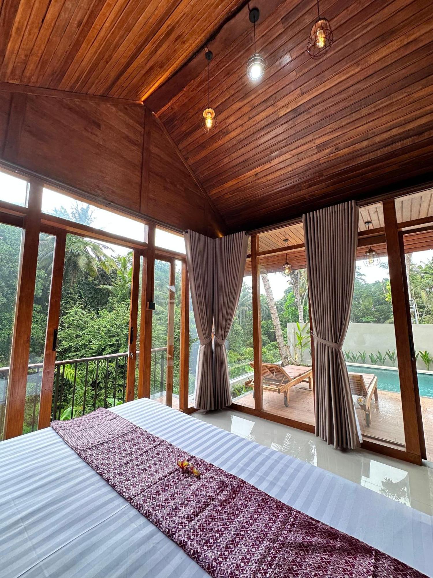 Utu, - Bali Ubud (Bali)